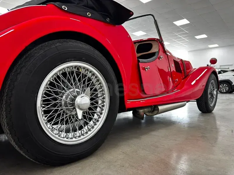 Usado Morgan 4/4 115 CV (84 kW) 2000 Rojo Descapotable