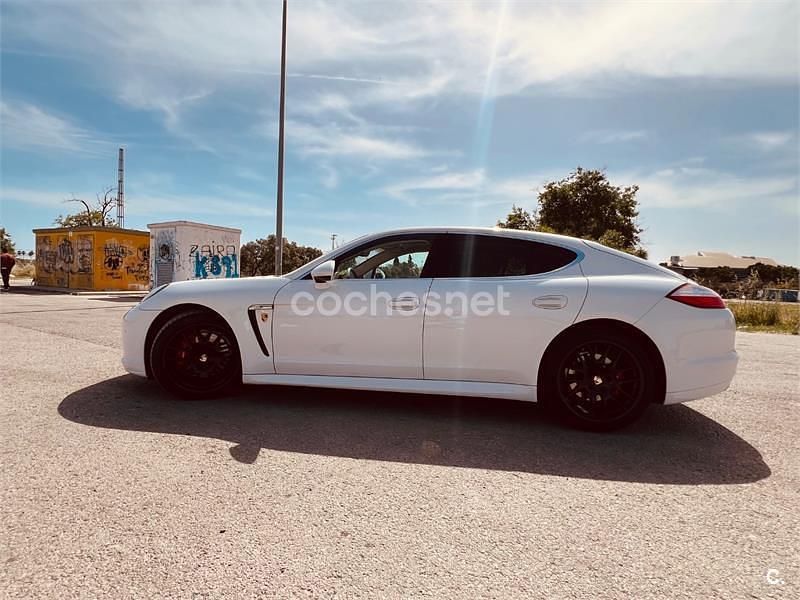 Käytetty Porsche Panamera 400 HP (294 kW) 2010 Valkoinen Viistoperä