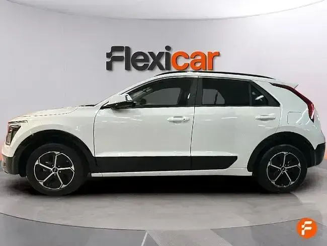 Usado Kia Niro 129 CV (94 kW) 2025 Blanco SUV