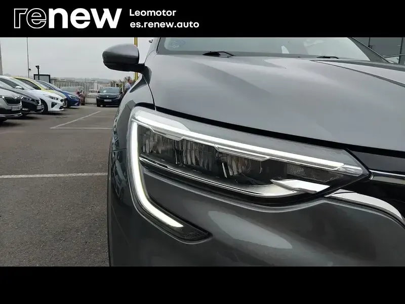 Usado Renault Arkana Intens 140 CV (102 kW) 2022 Negro SUV