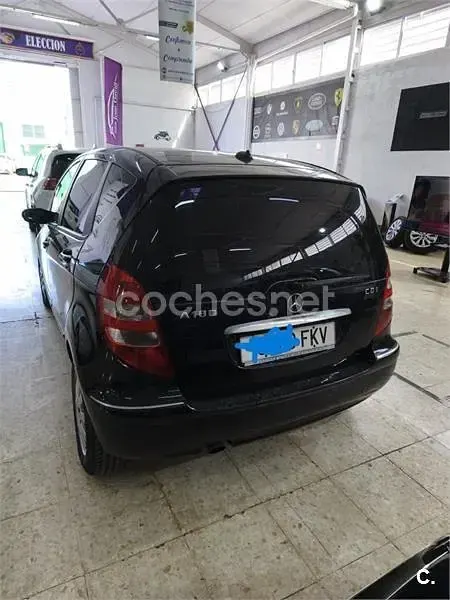 Begagnad Mercedes A180 Avantgarde 109 HK (80 kW) 2007 Svart Minibuss