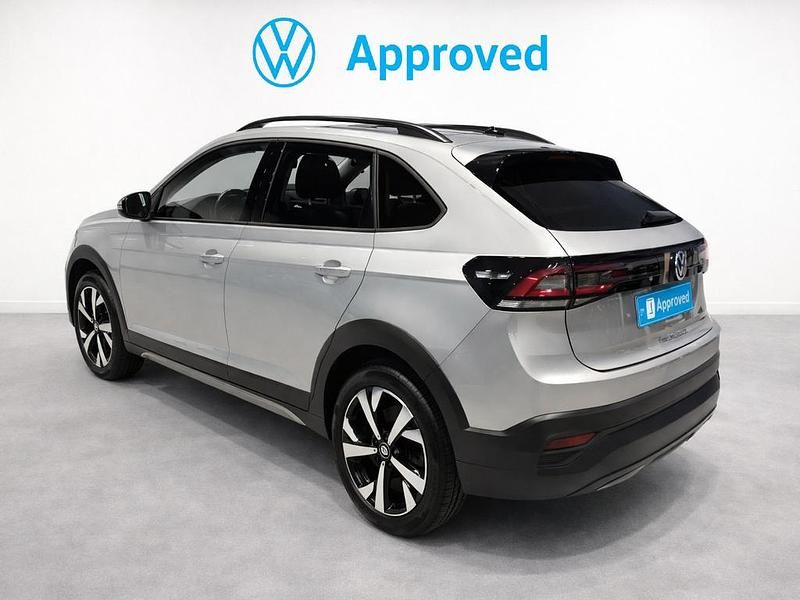 Usado VW Taigo 116 CV (85 kW) 2025 Gris plata SUV