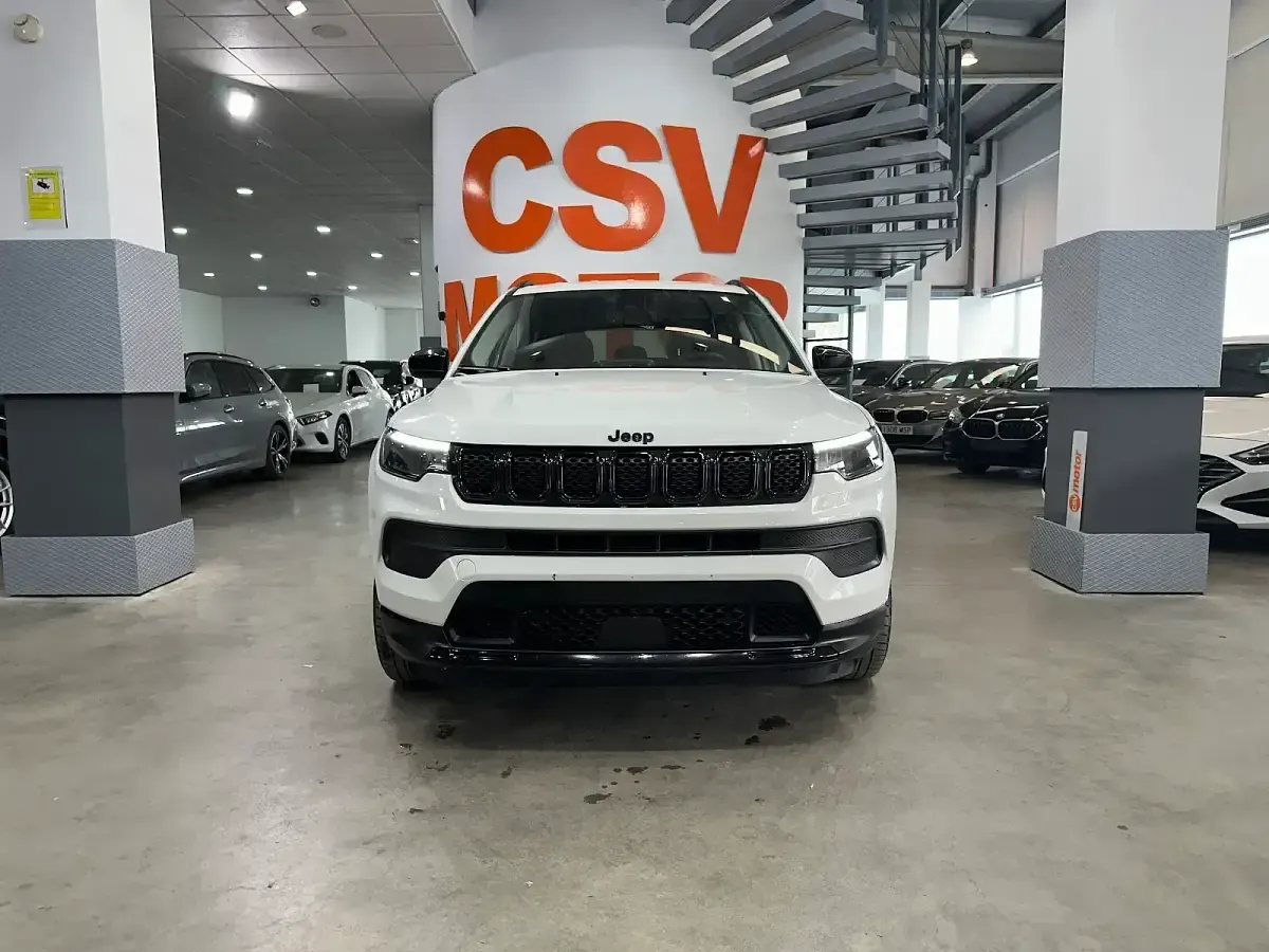 Usado Jeep Compass Limited 190 CV (139 kW) 2022 Blanco SUV
