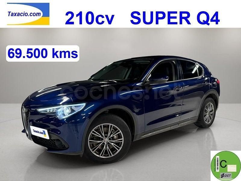 Usado Alfa Romeo Stelvio Super 210 CV (154 kW) 2018 Azul SUV