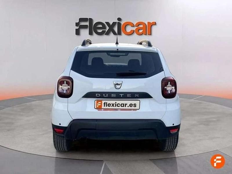 Usado Dacia Duster Acces 114 CV (83 kW) 2018 Blanco SUV
