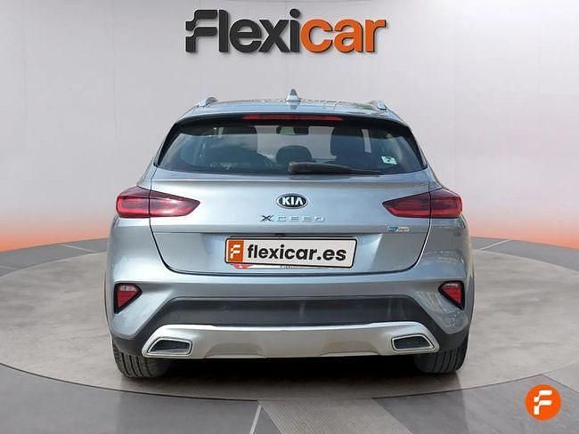 Usado Kia XCeed 141 CV (103 kW) 2021 Gris SUV
