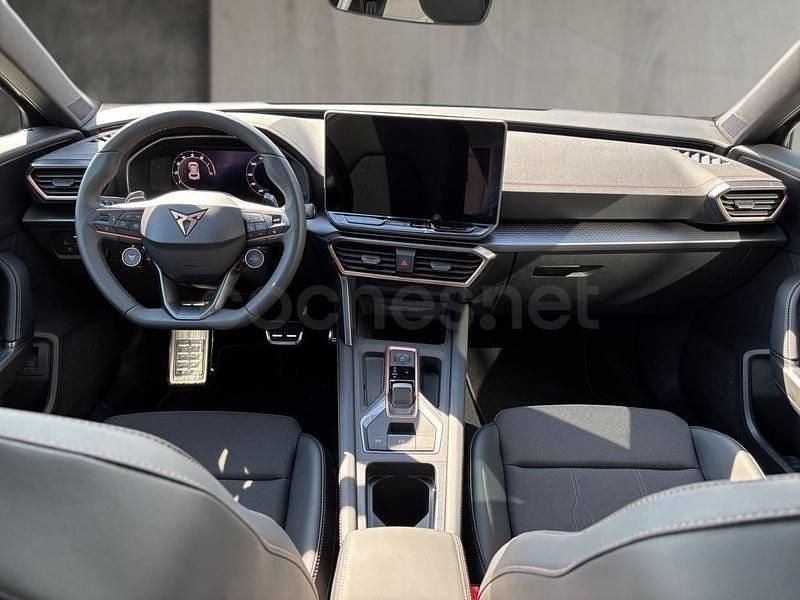 Usado Cupra Formentor 150 CV (110 kW) 2025 Gris / plata SUV