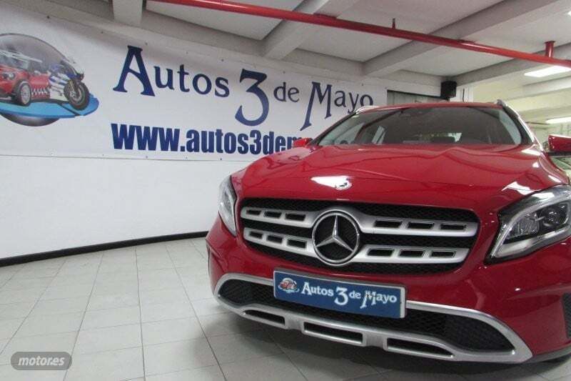 Usado Mercedes GLA180 122 CV (89 kW) 2018 Rojo SUV