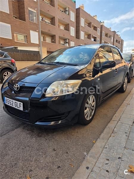 Negro Usado 2009 Toyota Auris Luna Berlina | 3499 € (Buen precio) - Imagen 1/4