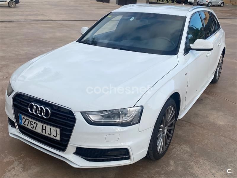 Usado Audi A4 S-Line 211 CV (155 kW) 2012 Blanco Familiar
