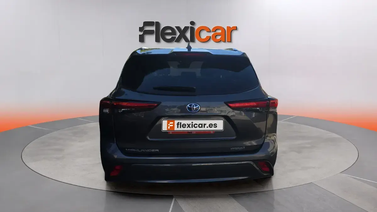 Usado Toyota Highlander Advance 246 CV (180 kW) 2022 Gris SUV