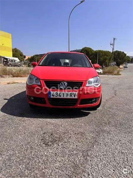 Usado VW Polo Advance 80 CV (58 kW) 2007 Rojo Utilitario