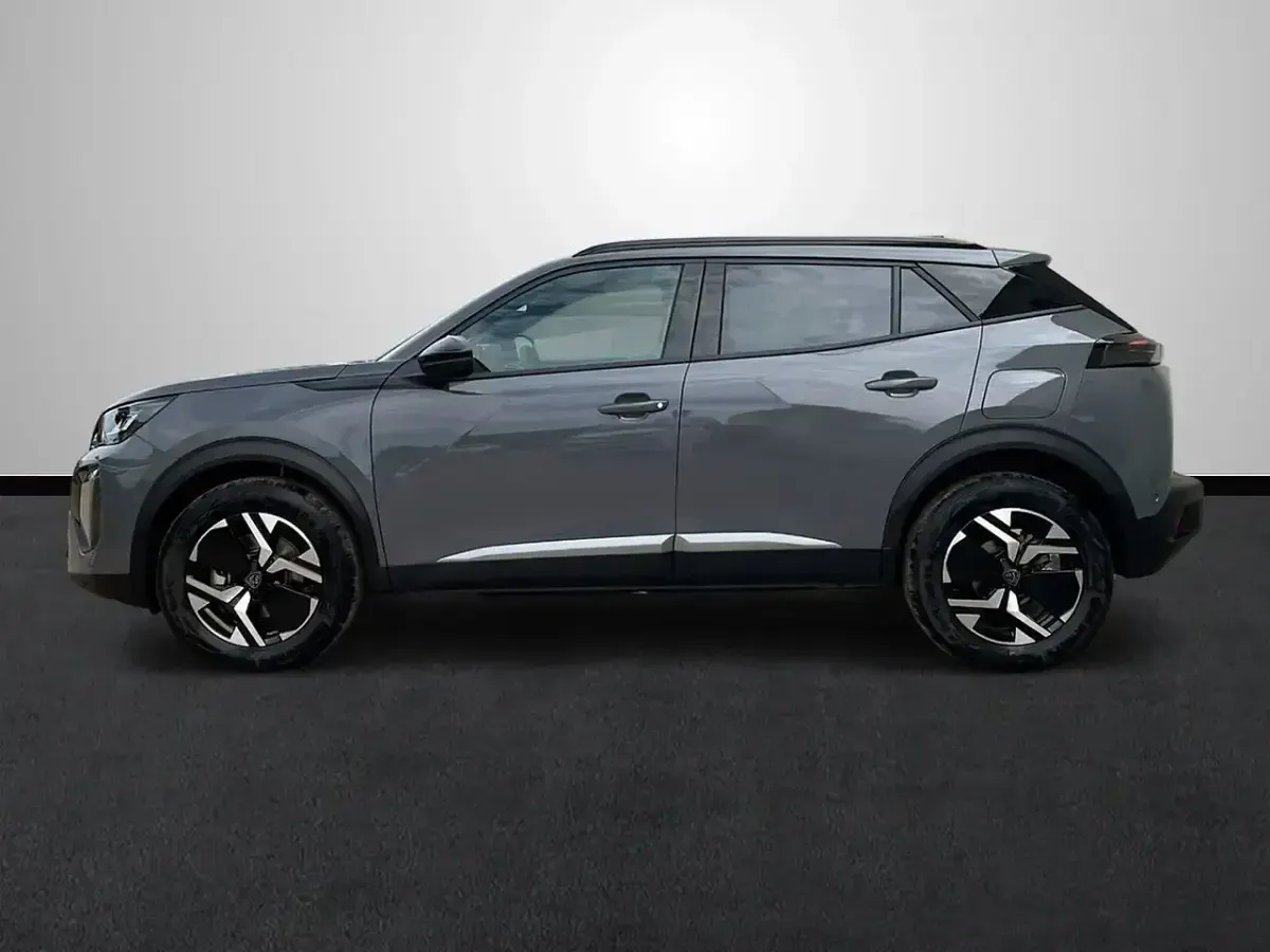 Usado Peugeot 2008 Allure 145 CV (106 kW) 2024 Gris SUV