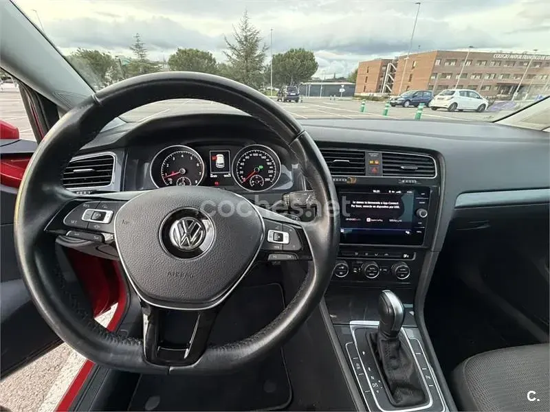 Usado VW Golf VII Advance 150 CV (110 kW) 2020 Rojo Familiar