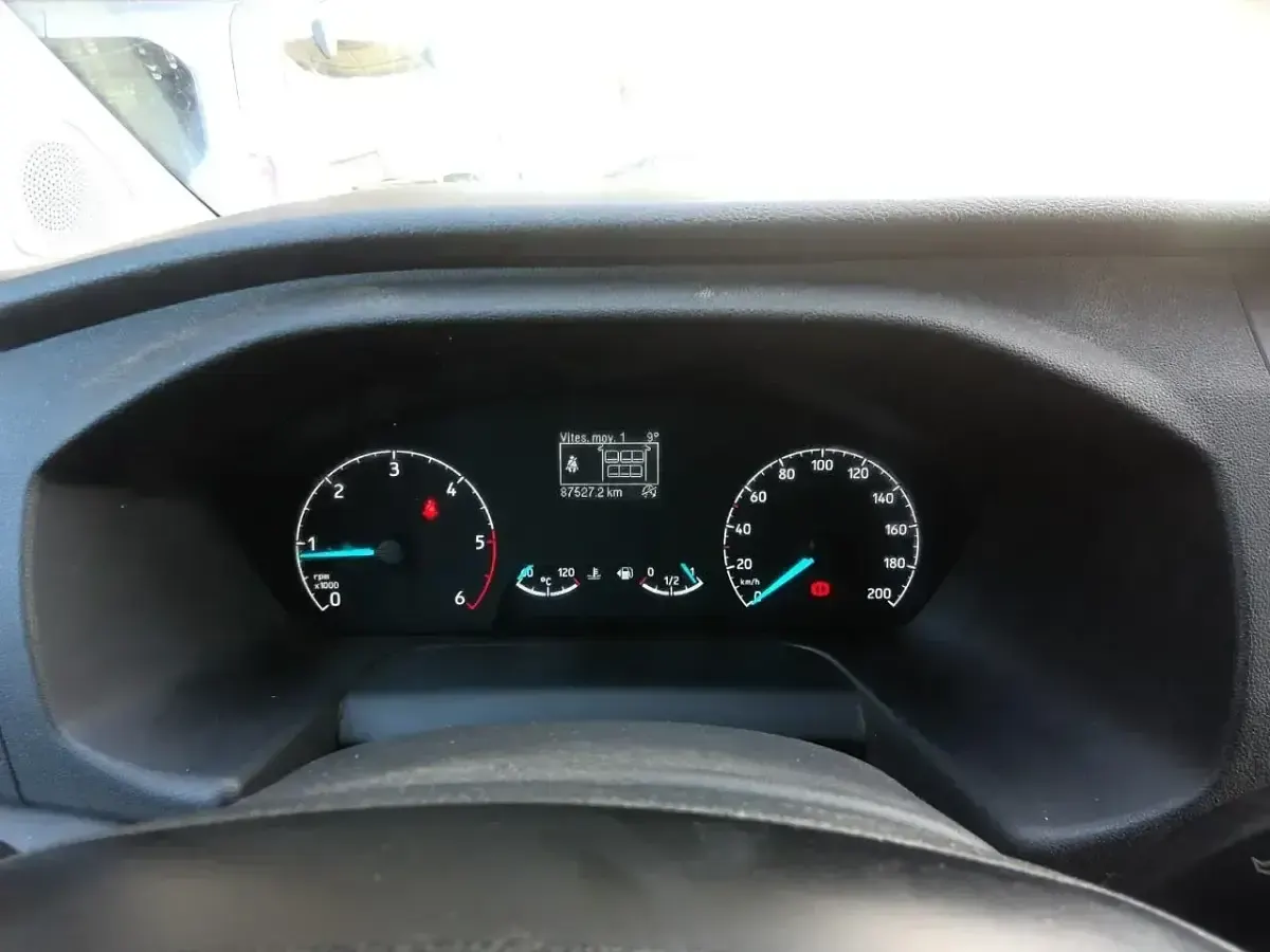 Usado Ford Transit Custom Nugget 130 CV (95 kW) 2022 Blanco Berlina