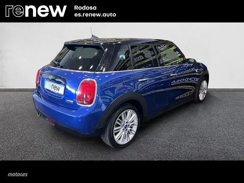 Usado Mini Cooper 136 CV (100 kW) 2019 Azul Utilitario