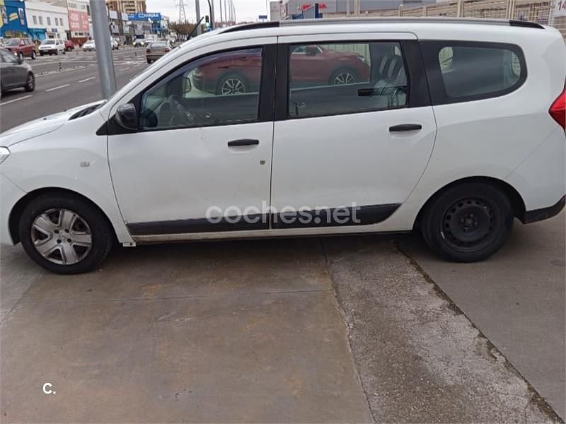 Usado Dacia Lodgy Comfort 95 CV (69 kW) 2019 Blanco Monovolumen