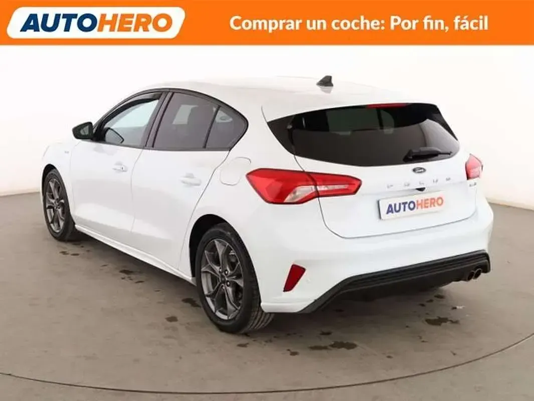 Usado Ford Focus ST-Line 125 CV (91 kW) 2022 Blanco Berlina
