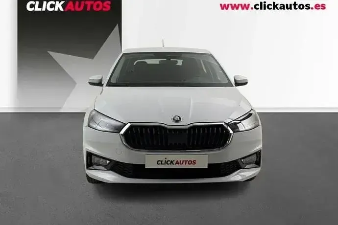 Käytetty Skoda Fabia Ambition 95 HP (69 kW) 2024 Viistoperä