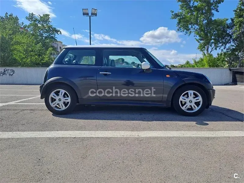 Usado Mini One D 75 CV (55 kW) 2004 Negro Utilitario