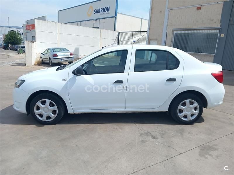 Blanco Usado 2015 Dacia Logan Ambiance Berlina | 3950 € (Precio justo) - Imagen 1/4