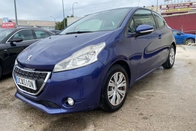 Usado Peugeot 208 82 CV (60 kW) 2014 Azul Utilitario