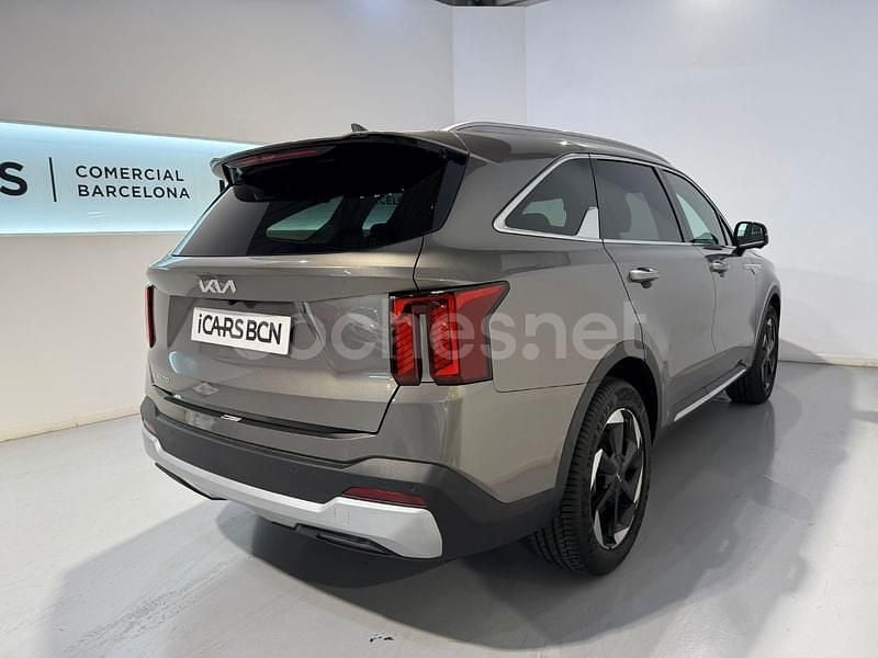 Nuevo Kia Sorento Premium 203 CV (149 kW) 2025 Gris / plata SUV