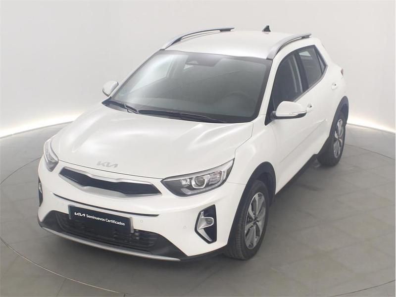 Blanco Usado 2024 Kia Stonic SUV | 20.220 € (Un poco caro) - Imagen 1/4