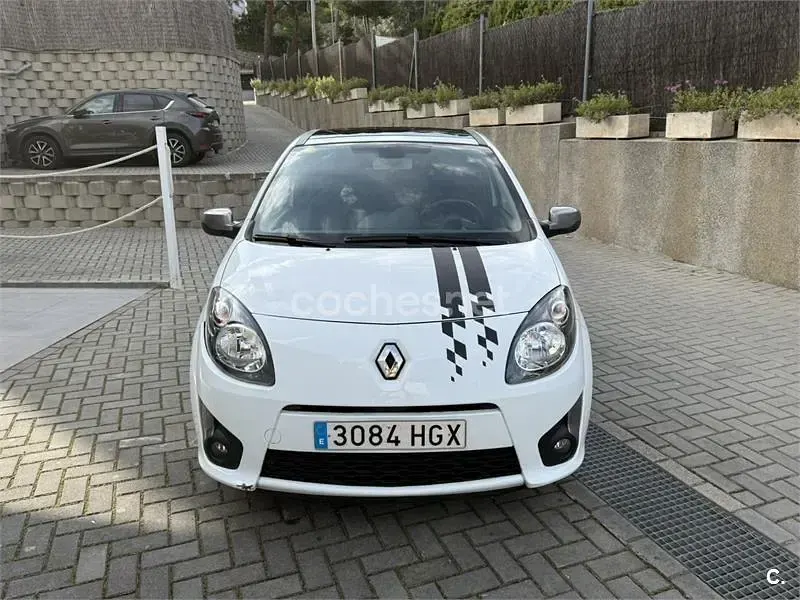 Usado Renault Twingo Evolution 75 CV (55 kW) 2011 Blanco Utilitario