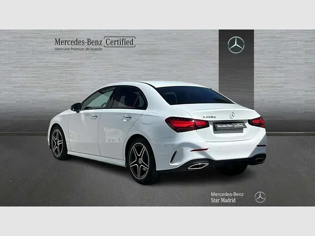 Usado Mercedes A200 150 CV (110 kW) 2025 Blanco Berlina