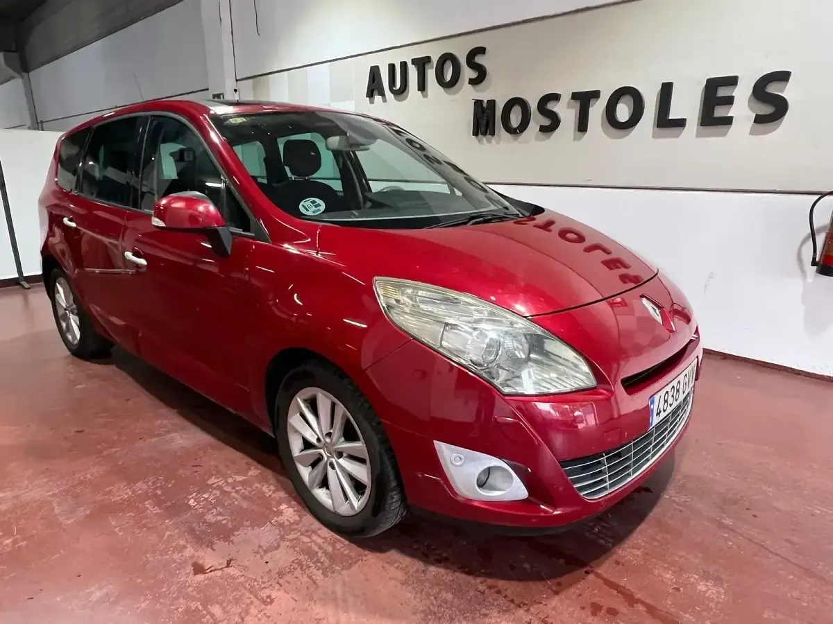 Käytetty Renault Scenic E-Tech Privilege 160 HP (117 kW) 2010