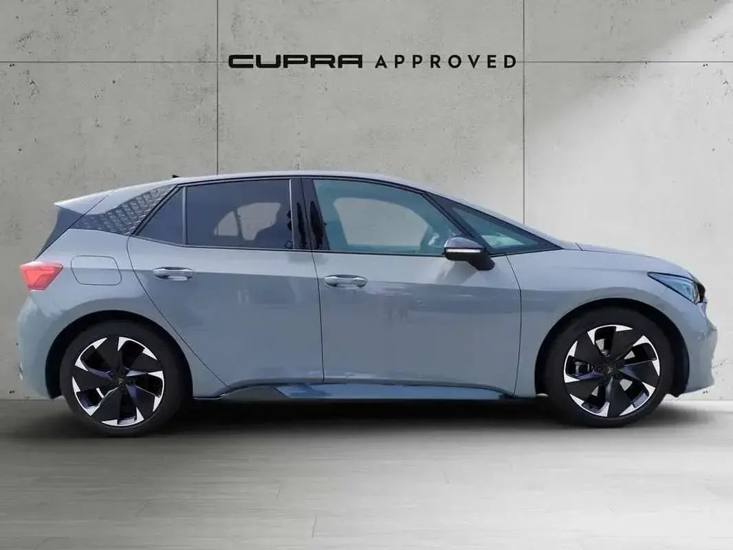 Usado Cupra Born e-Boost 169 kW (231 CV) 2025 Gris Utilitario