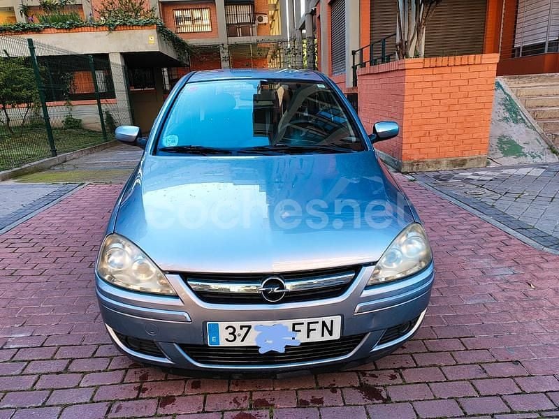 Gris / plata Usado 2006 Opel Corsa Enjoy Berlina | 2200 € (Buen precio) - Imagen 1/4