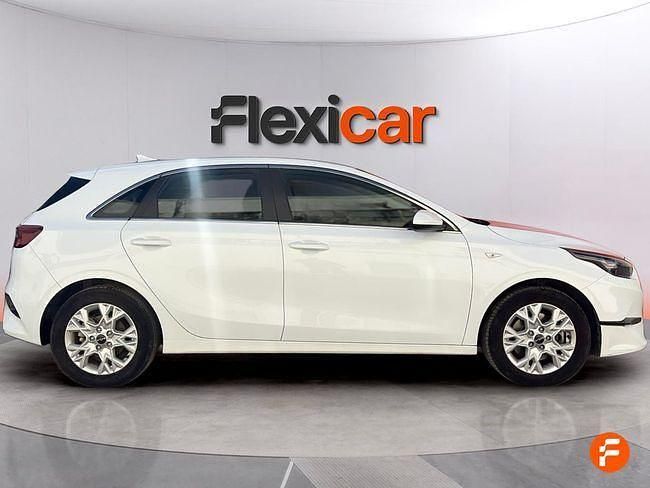 Usado Kia Ceed 100 CV (73 kW) 2022 Blanco Utilitario