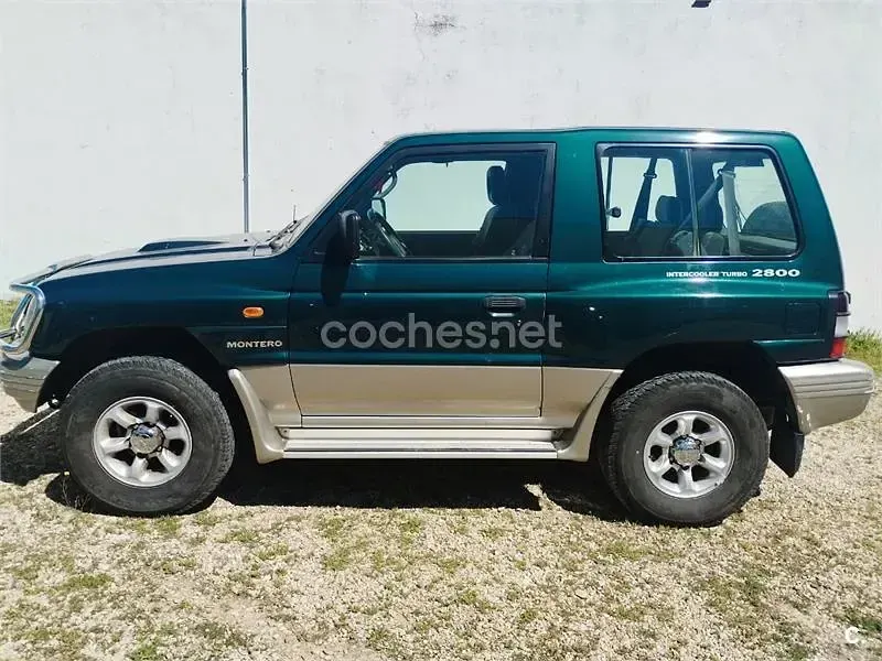 Usado Mitsubishi Montero 125 CV (91 kW) 1999 Verde SUV
