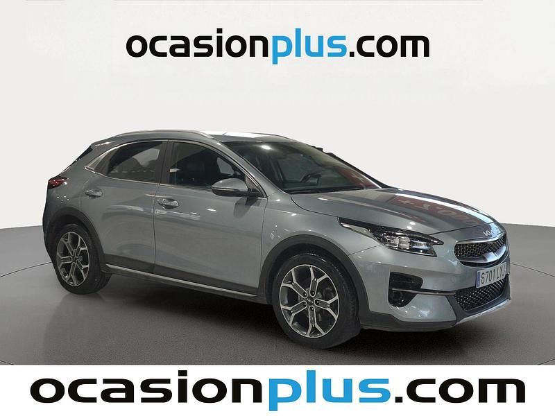 Usado Kia XCeed 160 CV (117 kW) 2022 Gris plata SUV