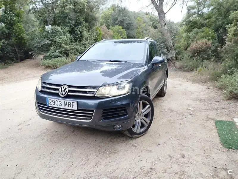 Second-hand VW Touareg 245 CP (180 kW) 2014 Gri SUV