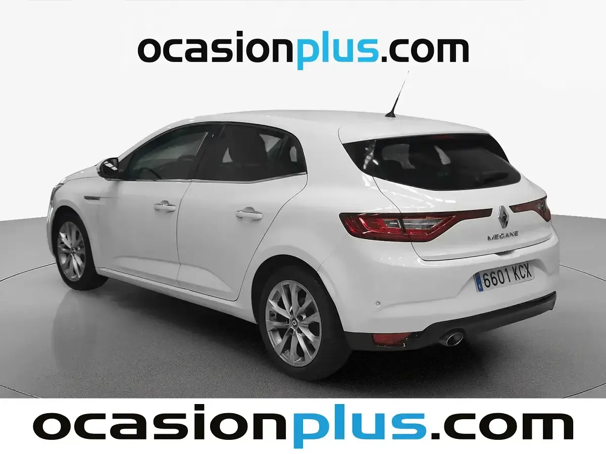 Usado Renault Mégane Zen 130 CV (95 kW) 2017 Blanco Berlina