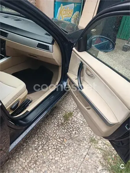 Begagnad BMW 320 163 HK (119 kW) 2007 Svart Sedan