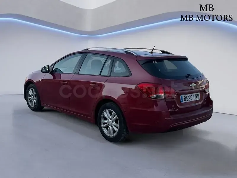 Usado Chevrolet Cruze LT 163 CV (119 kW) 2013 Granate Familiar