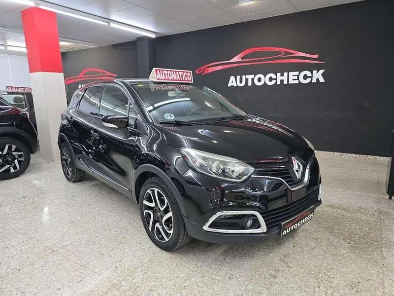 Usado Renault Captur Zen 90 CV (66 kW) 2015 Negro SUV