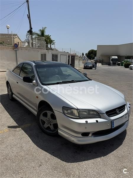 Usado Honda Accord 200 CV (147 kW) 2000 Gris / plata Coupe