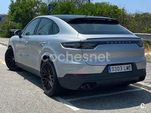 Usado Porsche Cayenne E-Hybrid Coupe 462 CV (339 kW) 2021 Gris / plata SUV