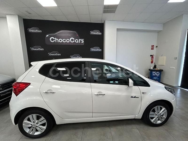 Usado Hyundai ix20 Comfort 115 CV (84 kW) 2013 Blanco Utilitario