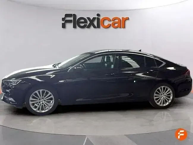 Usado Opel Insignia Innovation 136 CV (100 kW) 2020 Negro Berlina