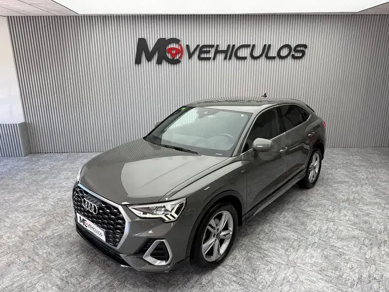 Usado Audi Q3 Sportback S-Line 150 CV (110 kW) 2022 Gris / plata SUV