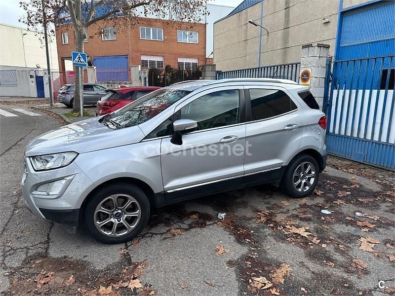 Usado Ford Ecosport Titanium 125 CV (91 kW) 2018 Gris / plata SUV