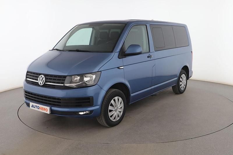 Azul Usado 2019 VW Caravelle Trendline Monovolumen | 27.799 € (Buen precio) - Imagen 1/3