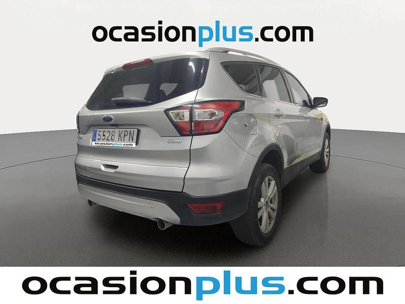 Usado Ford Kuga Trend 120 CV (88 kW) 2018 Gris / plata SUV