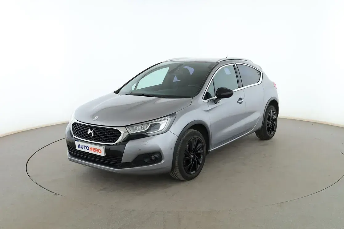 Usado DS Automobiles DS4 Connected Chic 120 CV (88 kW) 2018 Utilitario